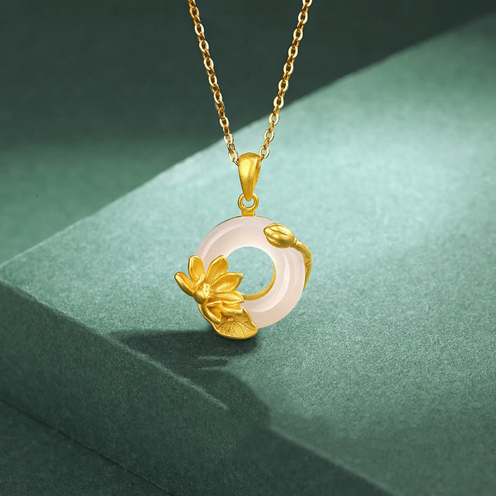 Buddha Stones天然ホワイトカルセドニー ピースバックル ロータスペンダント S925 スターリングシルバーネックレス