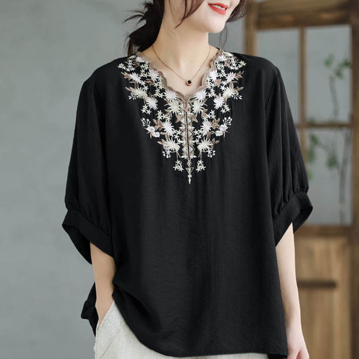 Buddha Stones小花刺繍 Vネック 半袖 コットンリネン Tシャツ - image 1