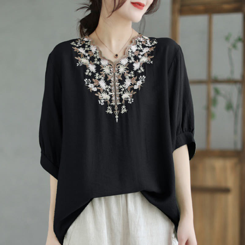 Buddha Stones小花刺繍 Vネック 半袖 コットンリネン Tシャツ - 黒 - F( US4-8/10、 UK/AU8-12/14、EU36-40/42に適合) - image 0