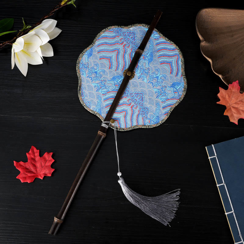 Buddha Stones手作り 花 桃色 ビワ 鳥 鶴 蝶柄 長い紫色の竹製ハンドル 携帯用 巻き上げ式扇風機