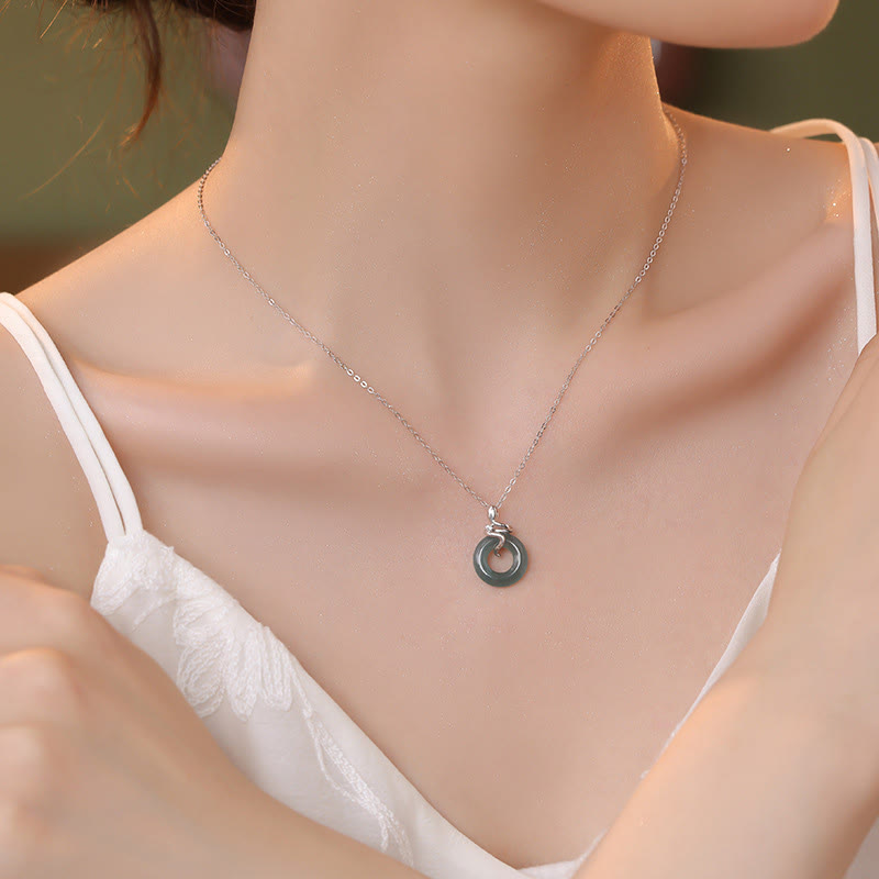 Buddha Stones 925スターリングシルバー 18Kゴールド 翡翠 ピースバックル スピリットスネーク ピースネックレスペンダント