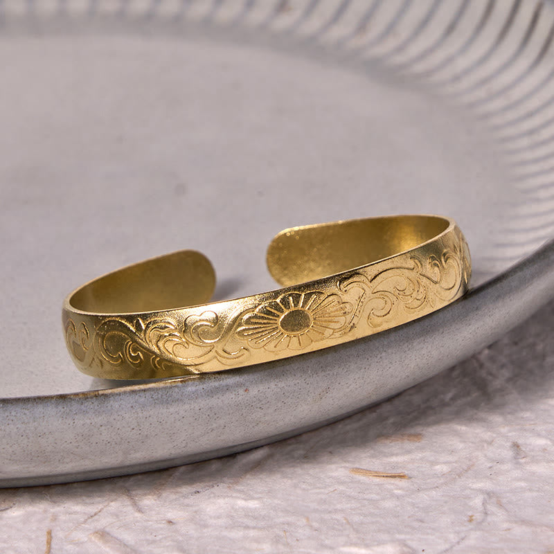 Buddha Stonesデイジーフラワー ツル 銅 真鍮 幸運 セルフケア カフ ブレスレット バングル