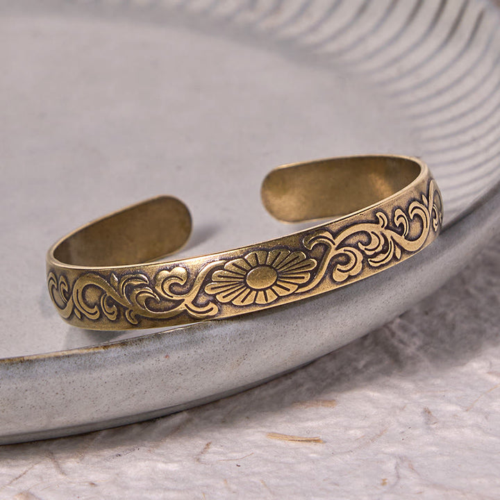 Buddha Stonesデイジーフラワー ツル 銅 真鍮 幸運 セルフケア カフ ブレスレット バングル