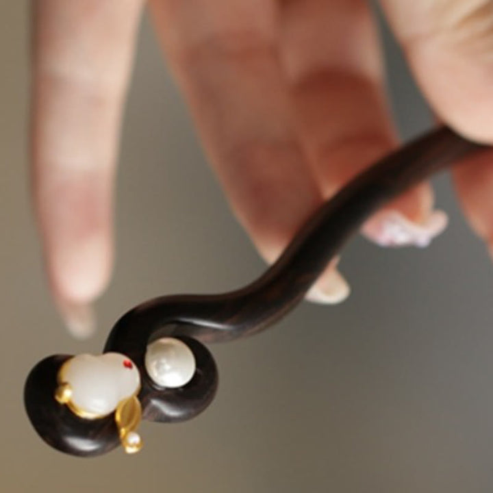 Buddha Stones吉兆雲 白檀 うさぎ 守護簪