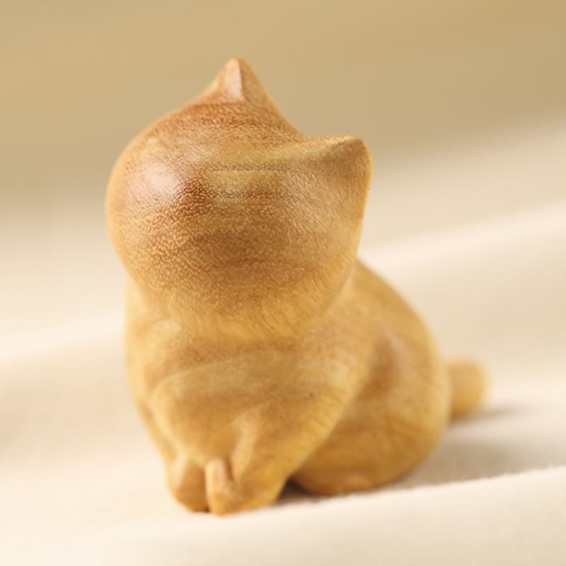 Buddha Stones小猫 白檀 守護 家飾り(ランダムタイプ) - 6.1×4.8×3.4cm(左右ランダムタイプ) - image 1