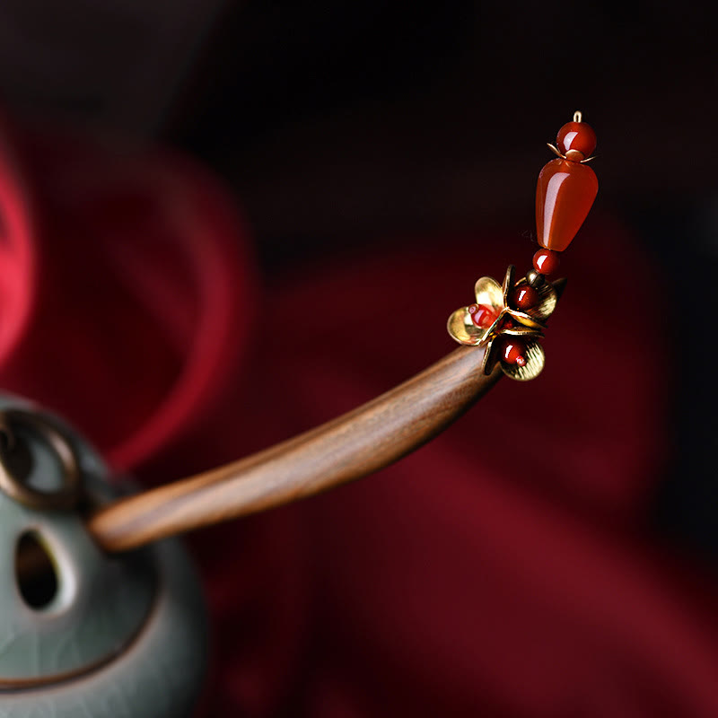 Buddha Stonesシルバータッセルグリーンサンダルウッドの癒しのヘアピン