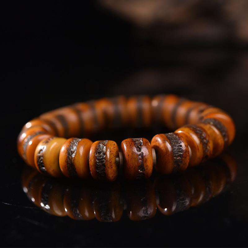 Buddha Stonesヴィンテージ チベット骨ビーズ スカル バランスブレスレット