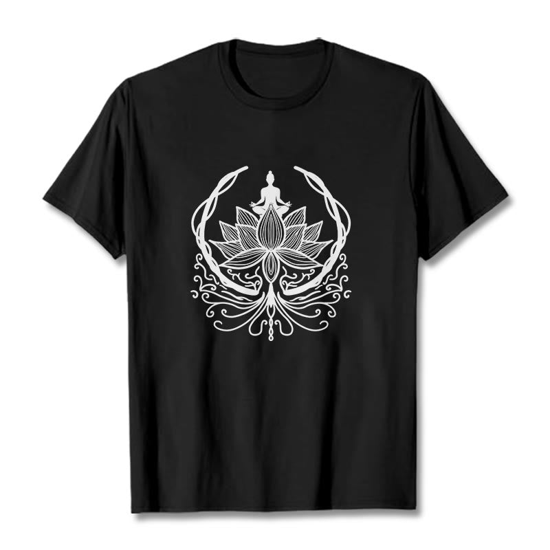 Buddha Stones瞑想 蓮の花の中に座る仏陀のTシャツ - 黒 - 2XL - image 7