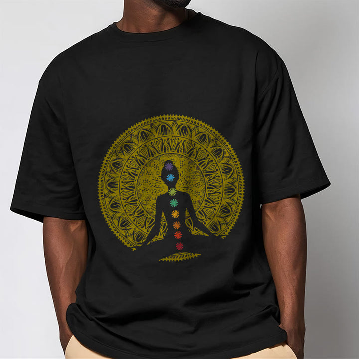Buddha Stonesカジュアル カラフル チャクラ シンボル 黄金 瞑想 フィギュア パターン コットン Tシャツ - image 2