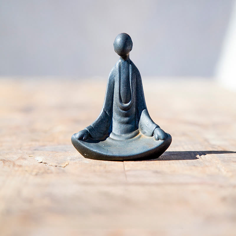 Buddha Stones手作り 座像無形の仏鉄粉 錆 鋳造 樹脂 像 装飾 - 仏像 9.5×7.5×5.5 cm - image 0