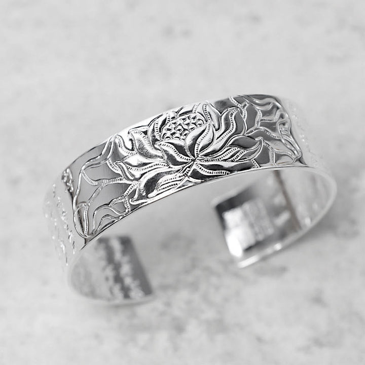 Buddha Stonesチベット蓮白銅幸運ブレスレット