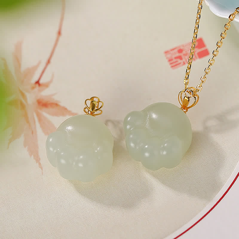 925スターリングシルバー 和田産白翡翠 かわいい猫の足跡 幸運のネックレスペンダント - 和田白玉(守護♥幸せ) - image 1