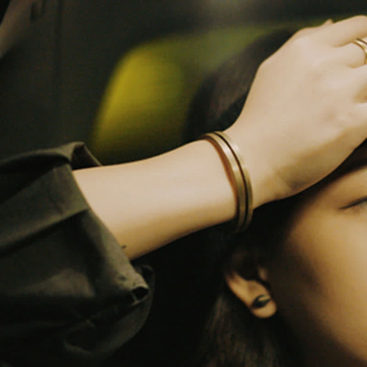 Buddha Stonesの素朴な銅製幸運バイキングカフブレスレット