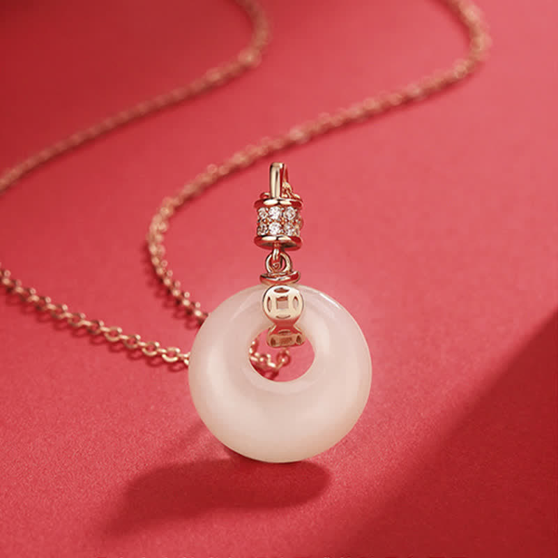 Buddha Stones 925スターリングシルバー 和田白翡翠コインフラワー 平和バックル 幸運ネックレスペンダント