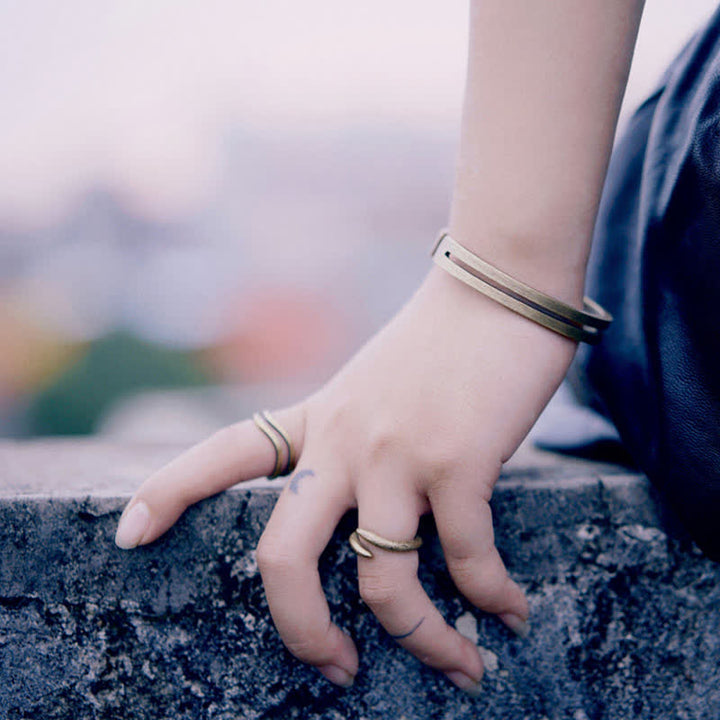 Buddha Stonesの素朴な銅製幸運バイキングカフブレスレット