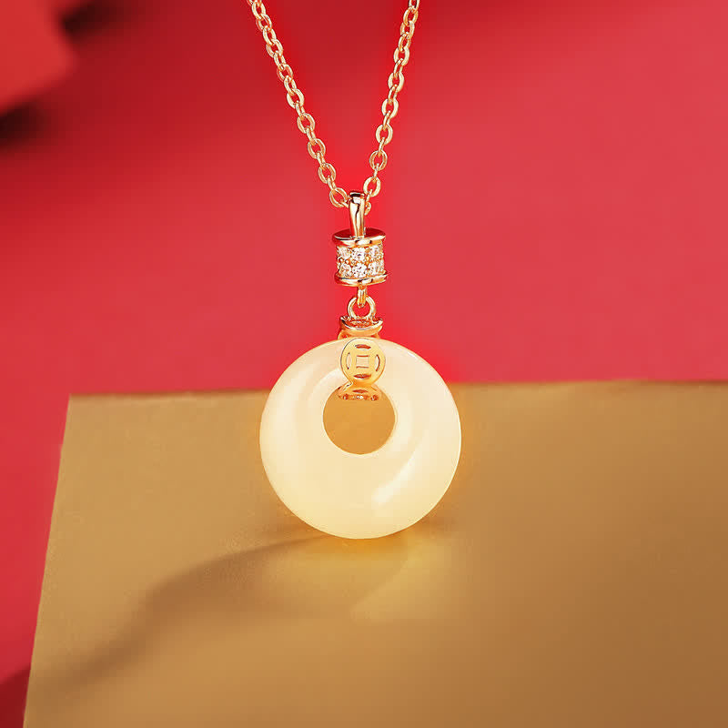Buddha Stones 925スターリングシルバー 和田白翡翠コインフラワー 平和バックル 幸運ネックレスペンダント