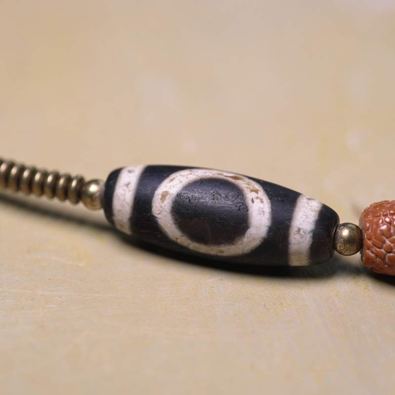 Buddha Stones108Malaルドラークシャ ビーズ 菩提樹 シード ビーズ 幸運 縁起 タッセル ブレスレット