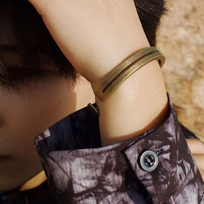 Buddha Stonesの素朴な銅製幸運バイキングカフブレスレット