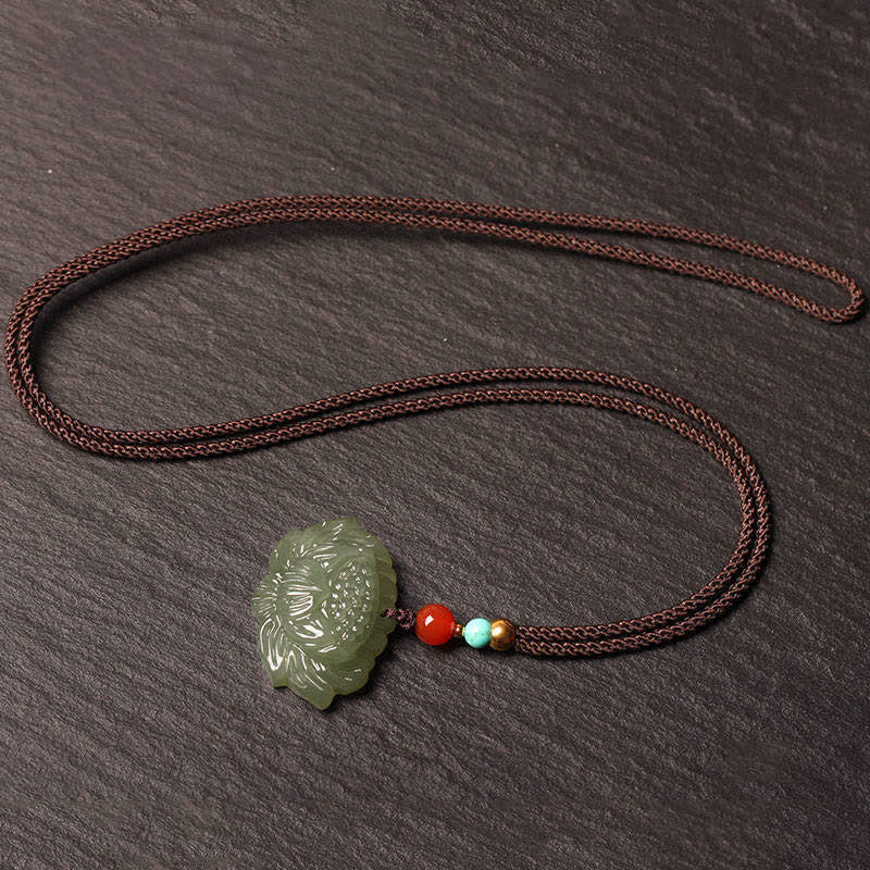 Buddha Stones和田翡翠 蓮の花 成功のネックレスペンダント - image 4