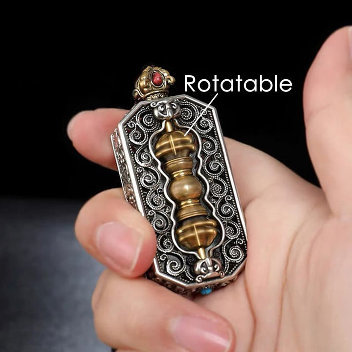 Buddha Stones チベット彫刻 回転式ドルジェ（ヴァジュラ） Om Mani Padme Hum入り 蓮模様 清浄ペンダント ネックレス