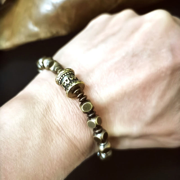 チベットのBuddha Stones、オーム・マニ・パドメ・フム彫刻銅真鍮お守りフォーカスブレスレット