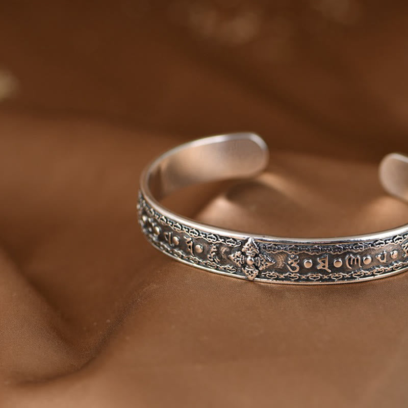 Buddha Stones925スターリングシルバーオーム・マニ・パドメ・フムダブルドルジェ 刻印入り ウィズダムカフブレスレット バングル