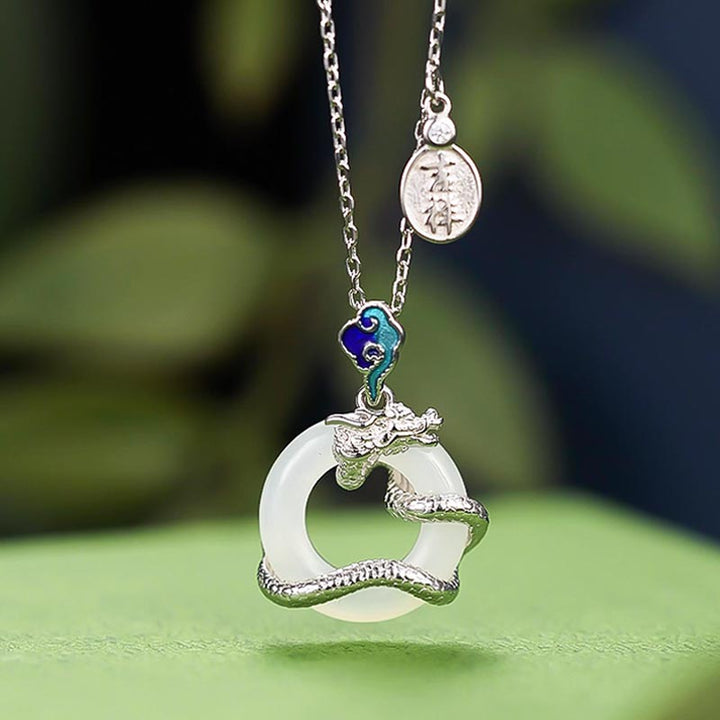 Buddha Stones龍年 925 スターリングシルバー 和田白翡翠 平和バックル 吉兆雲 成功のネックレスペンダント