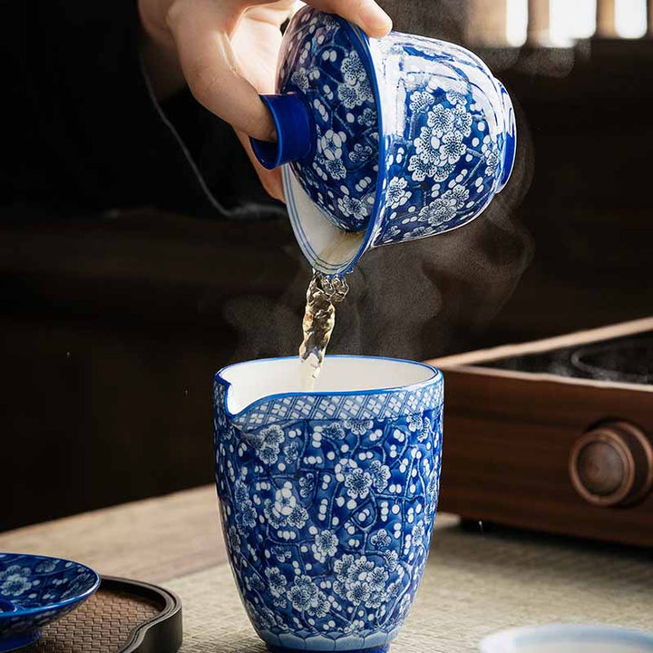Buddha Stones梅花青白磁セラミック蓋碗三彩ティーカップカンフーティーカップ＆ソーサー蓋付き185ml