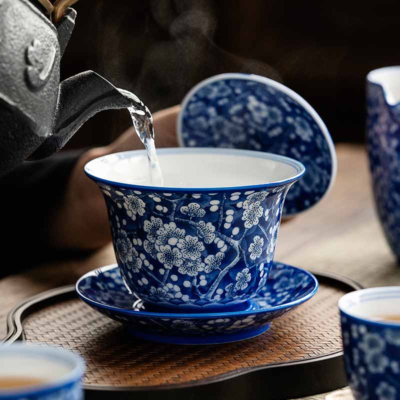 Buddha Stones梅花青白磁セラミック蓋碗三彩ティーカップカンフーティーカップ＆ソーサー蓋付き185ml