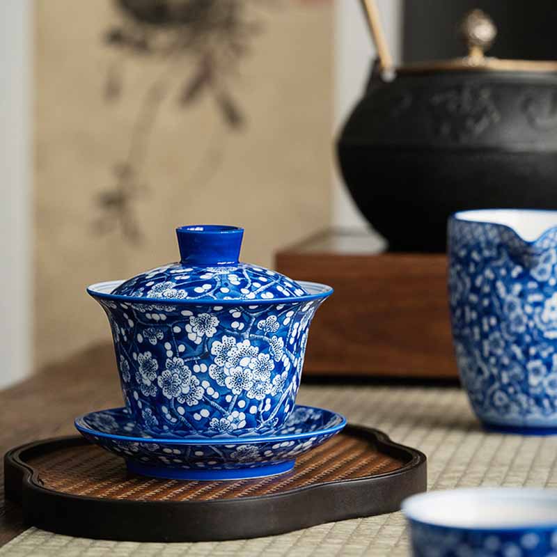 Buddha Stones梅花青白磁セラミック蓋碗三彩ティーカップカンフーティーカップ＆ソーサー蓋付き185ml