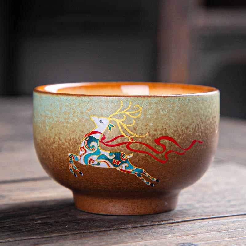 Buddha Stones、カラフルな鹿、琵琶、雪、梅、山、川、鳥、陶器のティーカップ、カンフーティーカップボウル