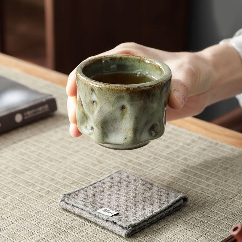 Buddha Stones手作りのシンプルなひび割れた氷の質感の中国Jianzhanセラミックティーカップカンフーティーカップ