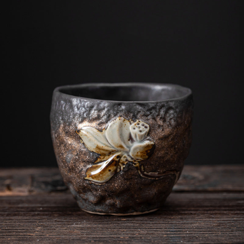 Buddha Stones、蓮の葉、花、縁起の良い雲、陶器のティーカップ、カンフーティーカップ