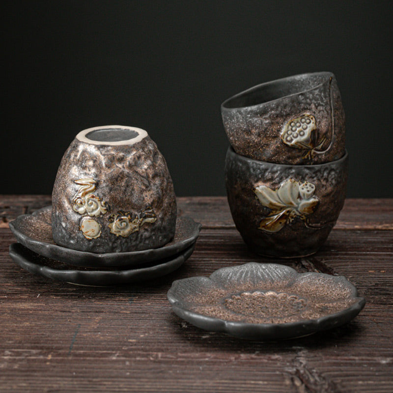 Buddha Stones、蓮の葉、花、縁起の良い雲、陶器のティーカップ、カンフーティーカップ