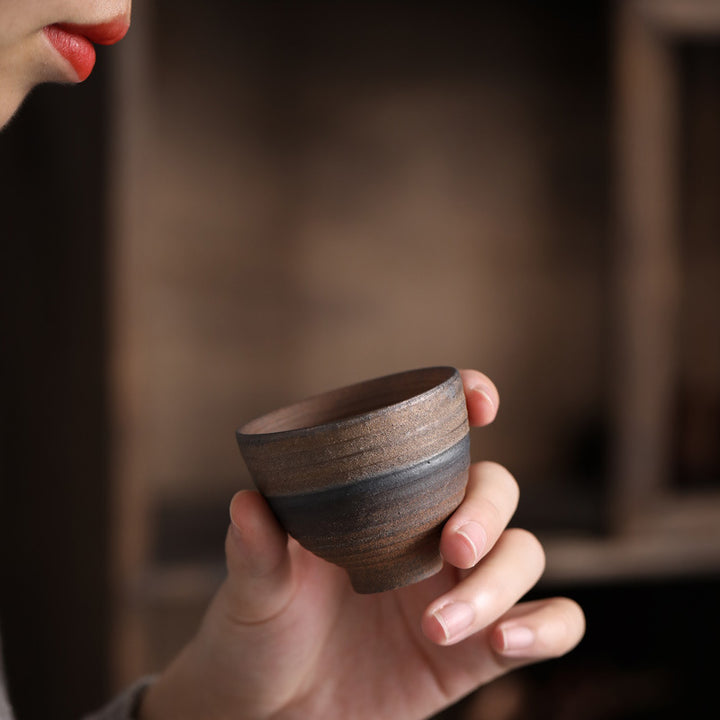 Buddha Stonesシンプルなブラウンのストライプ模様の陶器製ティーカップ カンフーティーカップボウル