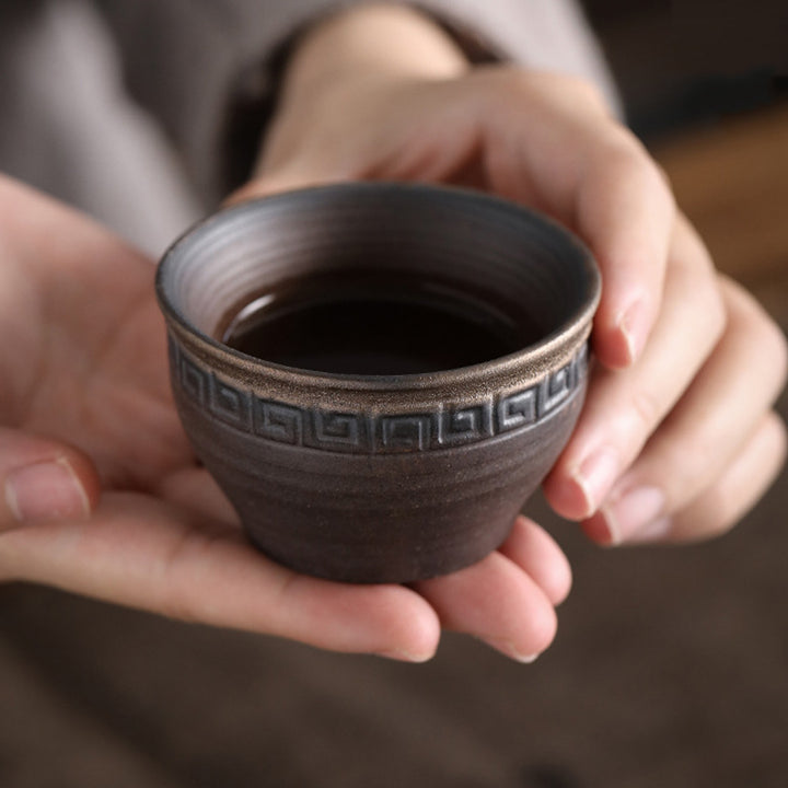 Buddha Stonesシンプルなブラウンのストライプ模様の陶器製ティーカップ カンフーティーカップボウル