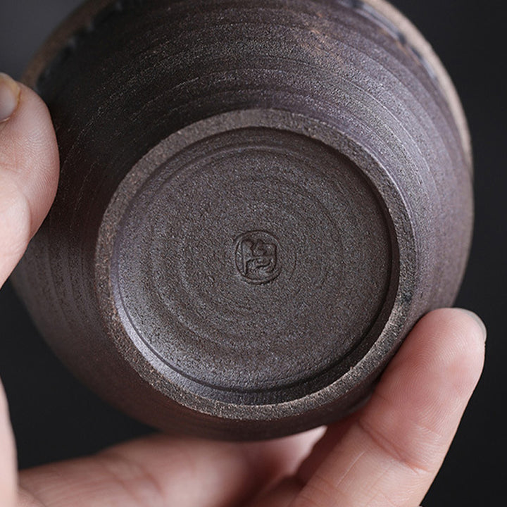 Buddha Stonesシンプルなブラウンのストライプ模様の陶器製ティーカップ カンフーティーカップボウル