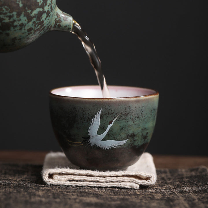 Buddha Stones縁起の良い鶴の陶器ティーカップカンフーティーカップボウル