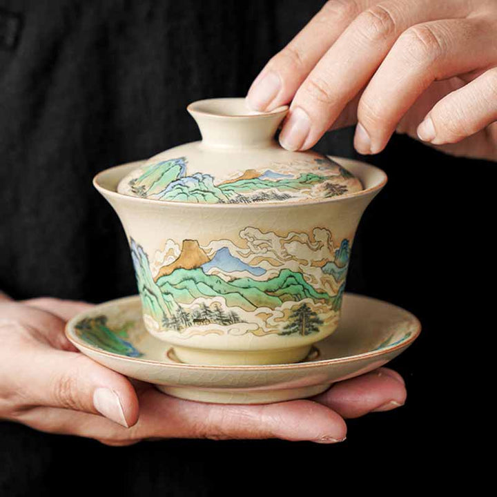 Buddha Stones、川と山、花のパノラマ、陶器の蓋碗三彩ティーカップ、カンフーティーカップとソーサー、蓋付き