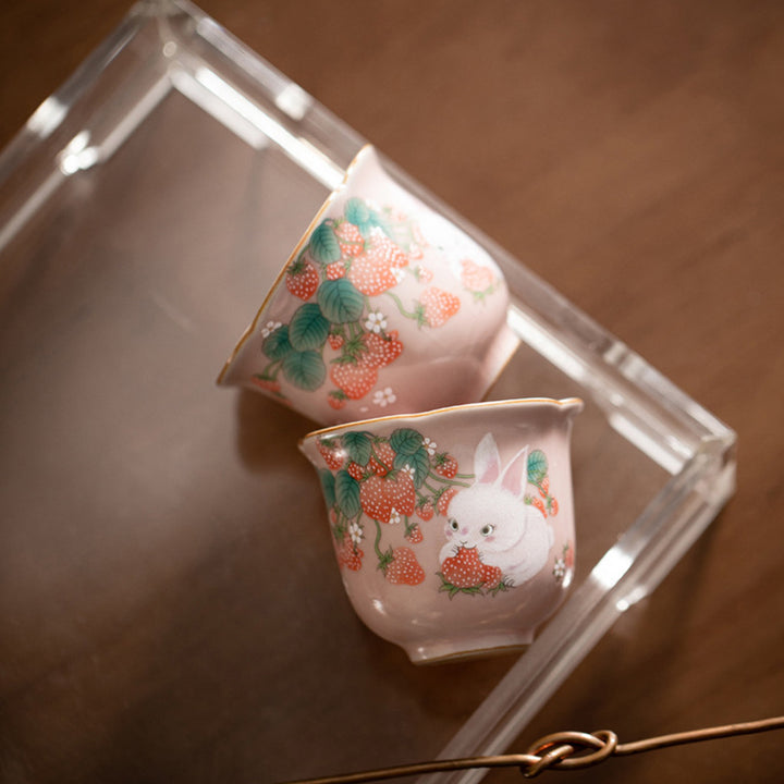 Buddha Stonesかわいいイチゴウサギの花 陶器ティーカップ カンフーティーカップ 55ml