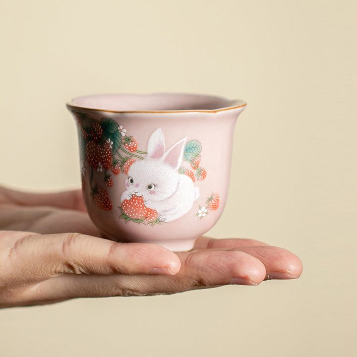 Buddha Stonesかわいいイチゴウサギの花 陶器ティーカップ カンフーティーカップ 55ml
