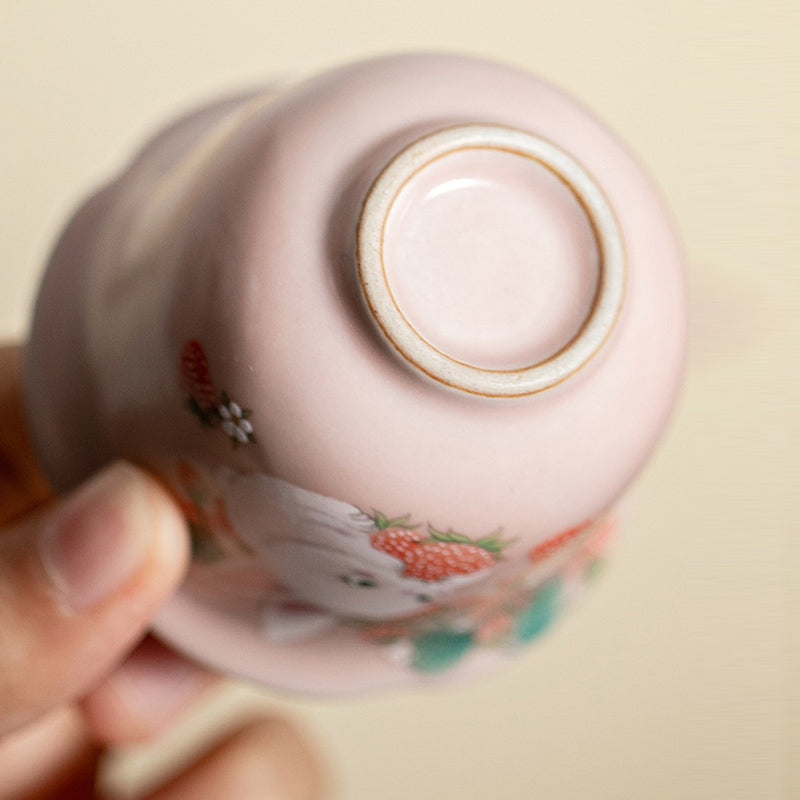 Buddha Stonesかわいいイチゴウサギの花 陶器ティーカップ カンフーティーカップ 55ml