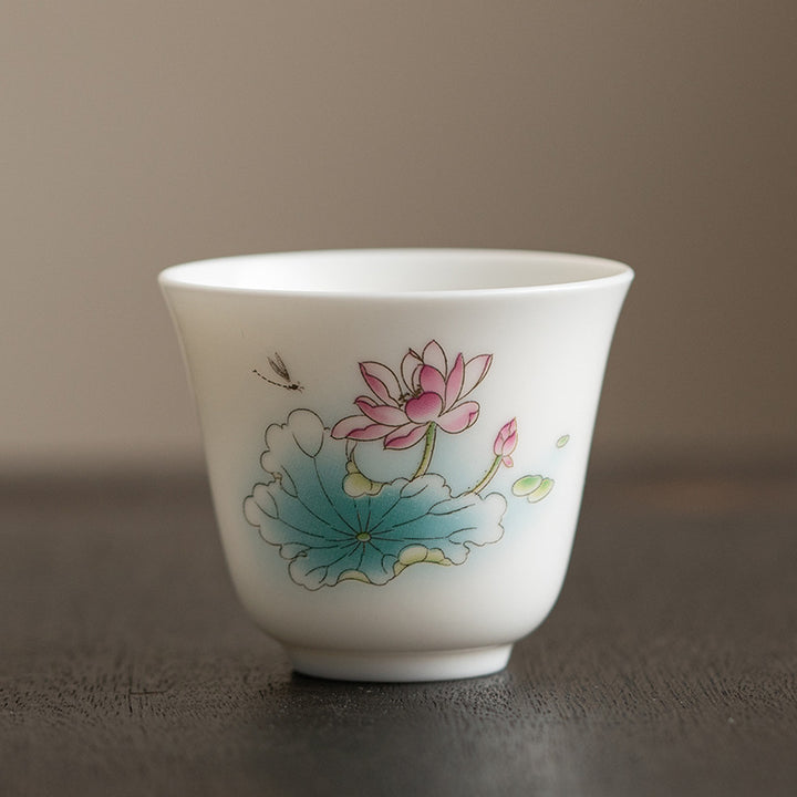 Buddha Stones、蓮の花、葉、山の亭、ヘラジカ、牡丹、陶器のティーカップ、カンフーティーカップ
