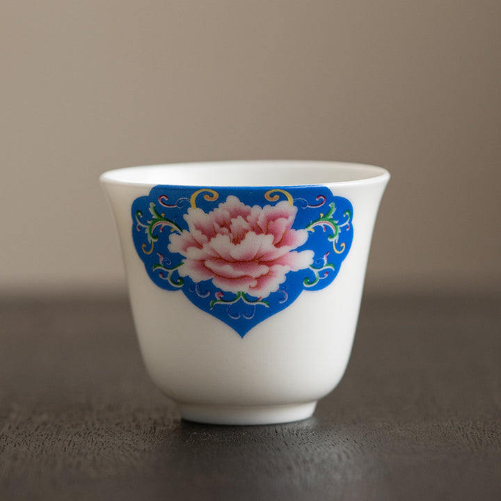 Buddha Stones、蓮の花、葉、山の亭、ヘラジカ、牡丹、陶器のティーカップ、カンフーティーカップ