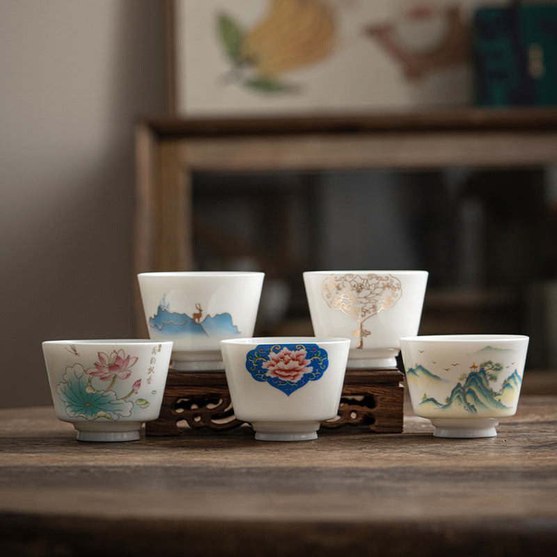 Buddha Stones、蓮の花、葉、山の亭、ヘラジカ、牡丹、陶器のティーカップ、カンフーティーカップ