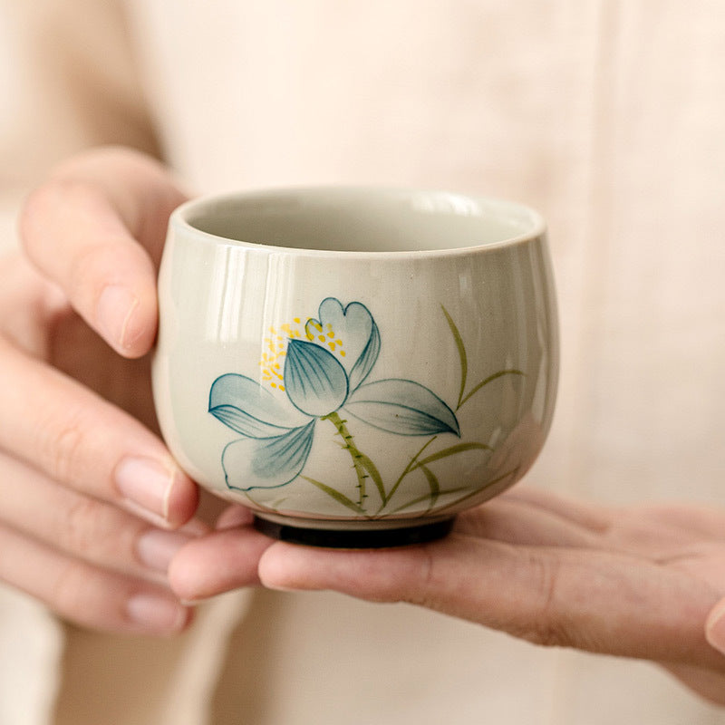 Buddha Stones手描き蓮の花陶器ティーカップカンフーティーカップ