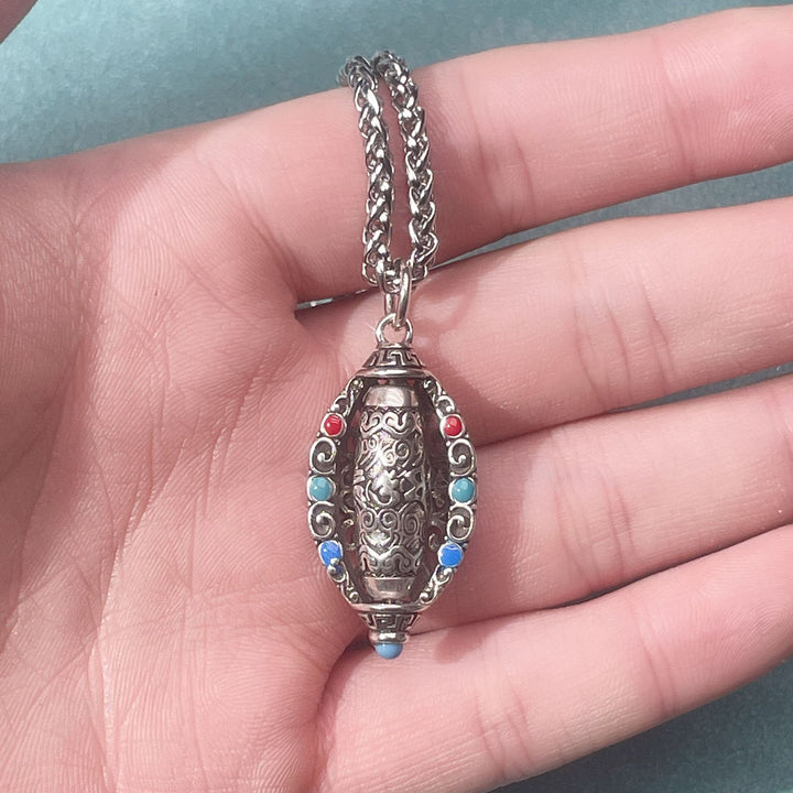 Buddha StonesチベットOm Mani Padme Hum純潔 回転式ネックレスペンダント