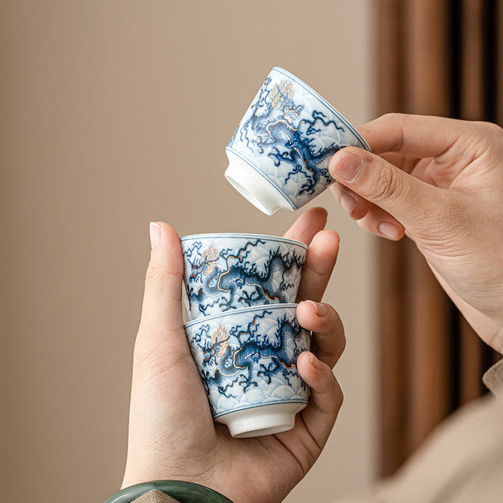 Buddha Stones小さな青と白の龍の模様 陶器ティーカップ カンフーティーカップ 45ml