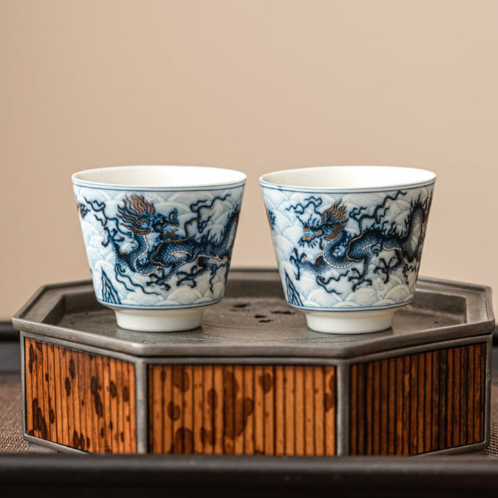 Buddha Stones小さな青と白の龍の模様 陶器ティーカップ カンフーティーカップ 45ml