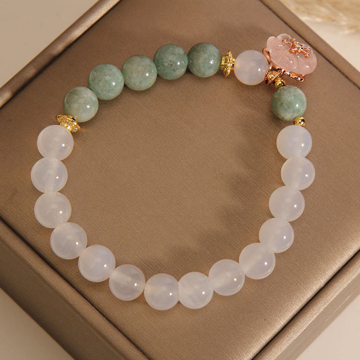 Buddha Stones白瑪瑙 翡翠 花 チャーム 幸運 守護 ブレスレット